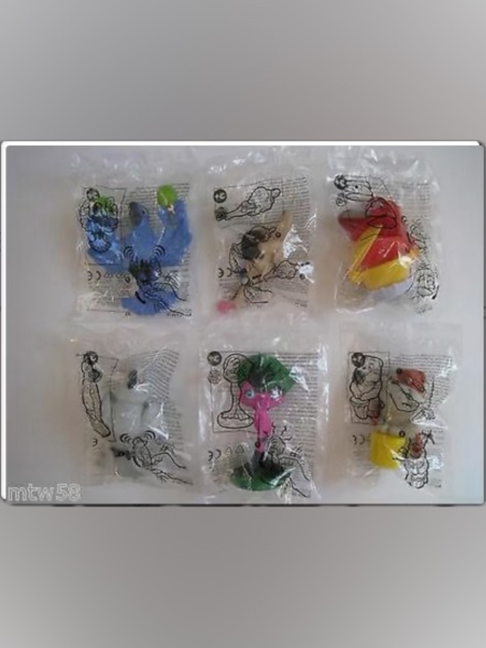 Rio 2 Burger King Set 6 Toy King Box